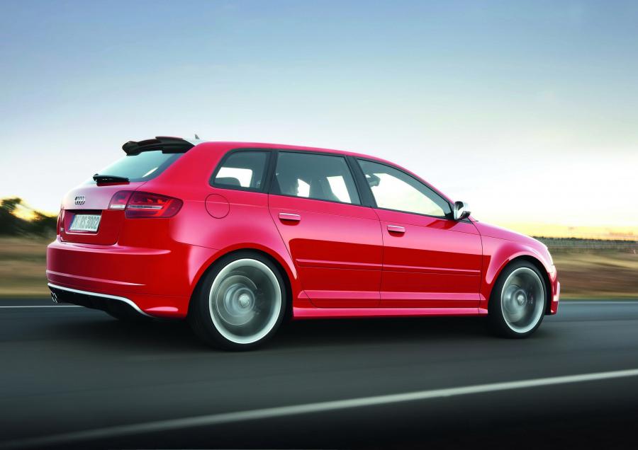  Audi RS3 Sportback (8PA) 2011 года  (WW) (фото 31 из 45)